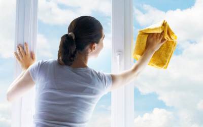 Get Help with Window Washing Before Winter Hits
